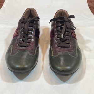 SALVATORE FERRAGAMO Men's Green/Burgundy Leather Shoes Size 8.5 D